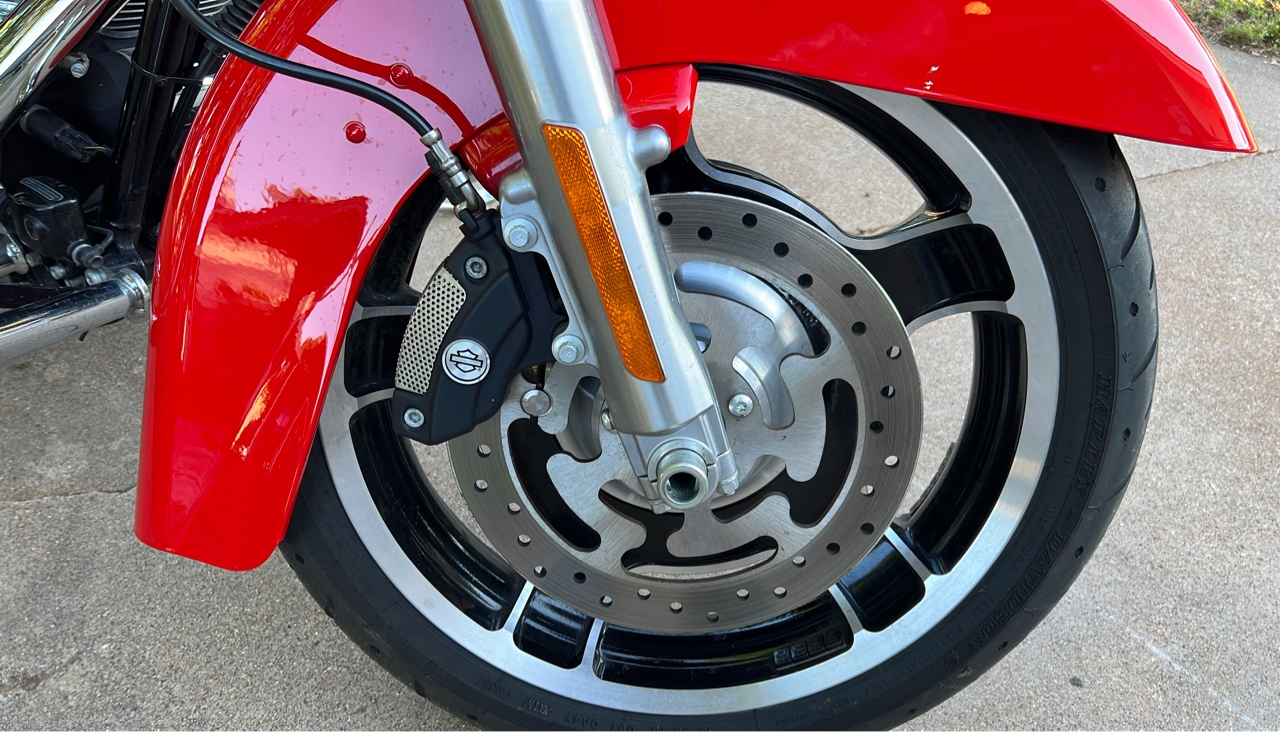 Harley-Davidson FLHX  2010