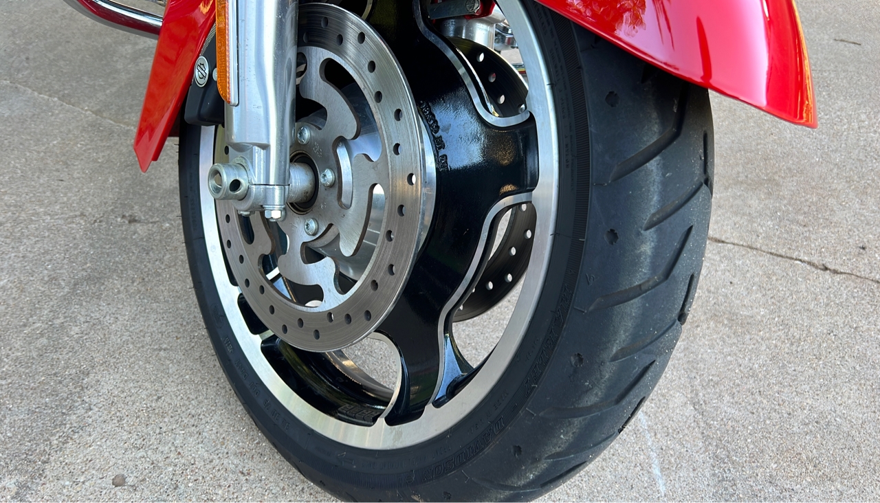 Harley-Davidson FLHX  2010