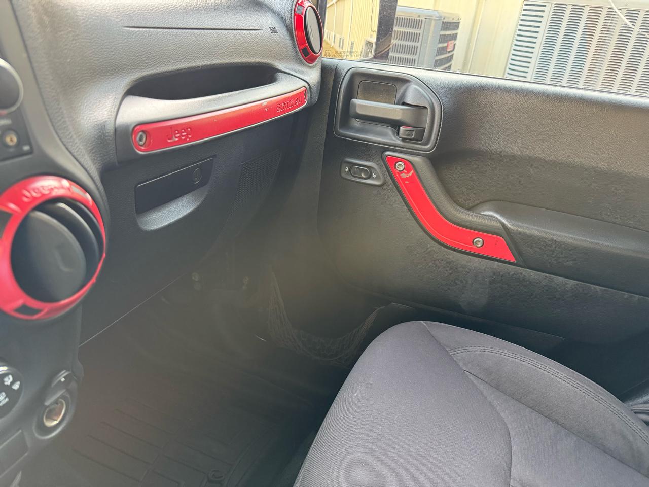 Jeep Wrangler Sport 4WD 2013