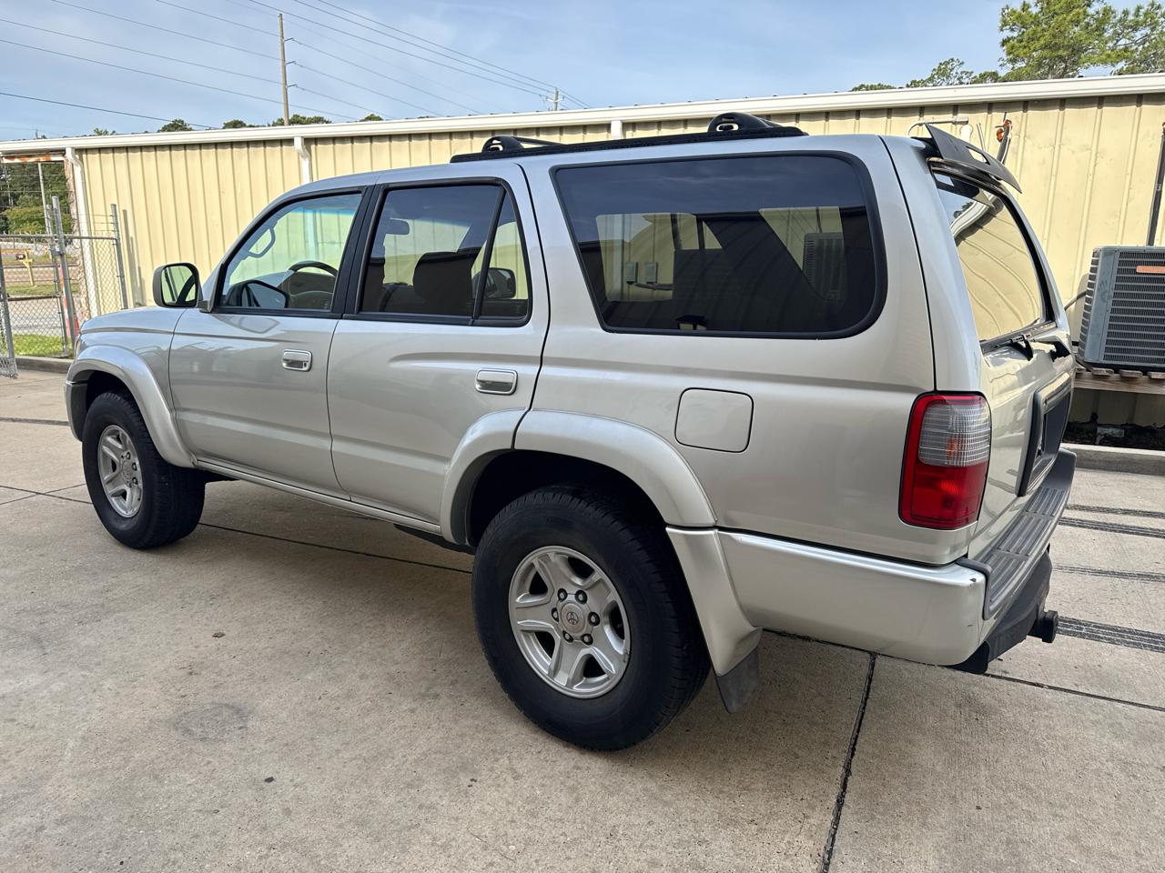 Toyota 4Runner SR5 2WD 2000
