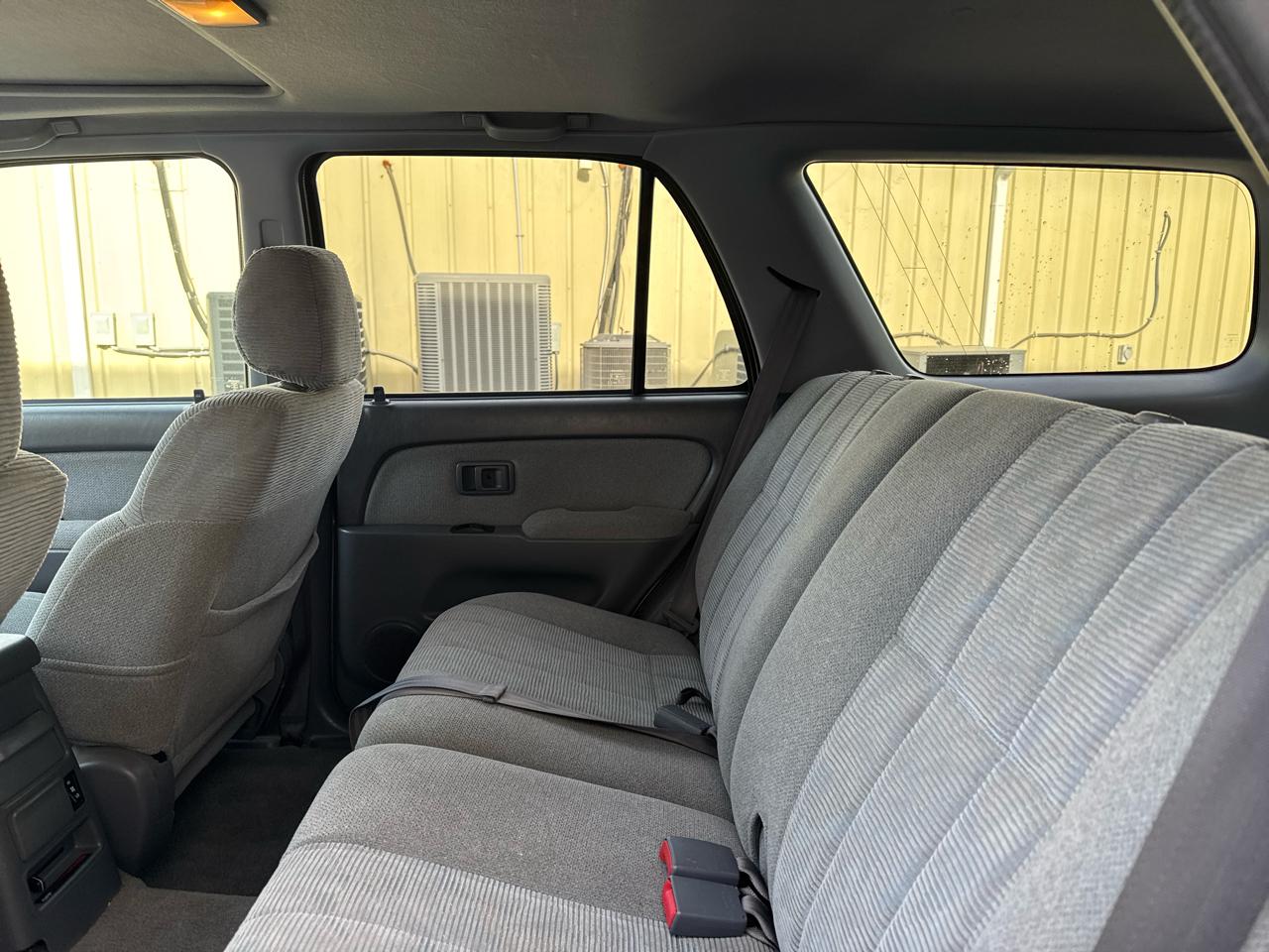 Toyota 4Runner SR5 2WD 2000