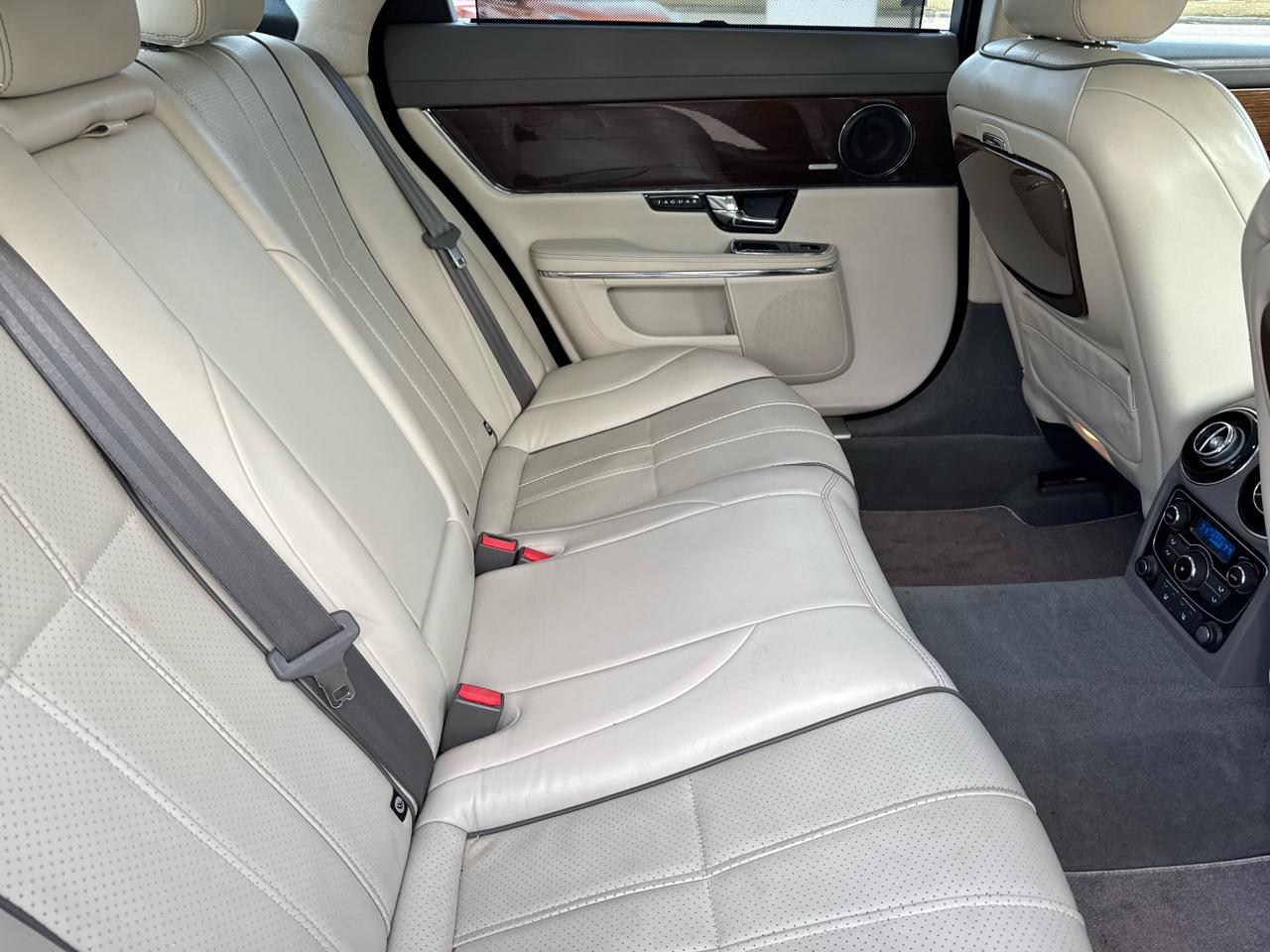 Jaguar XJ-Series XJ Supercharged 2012