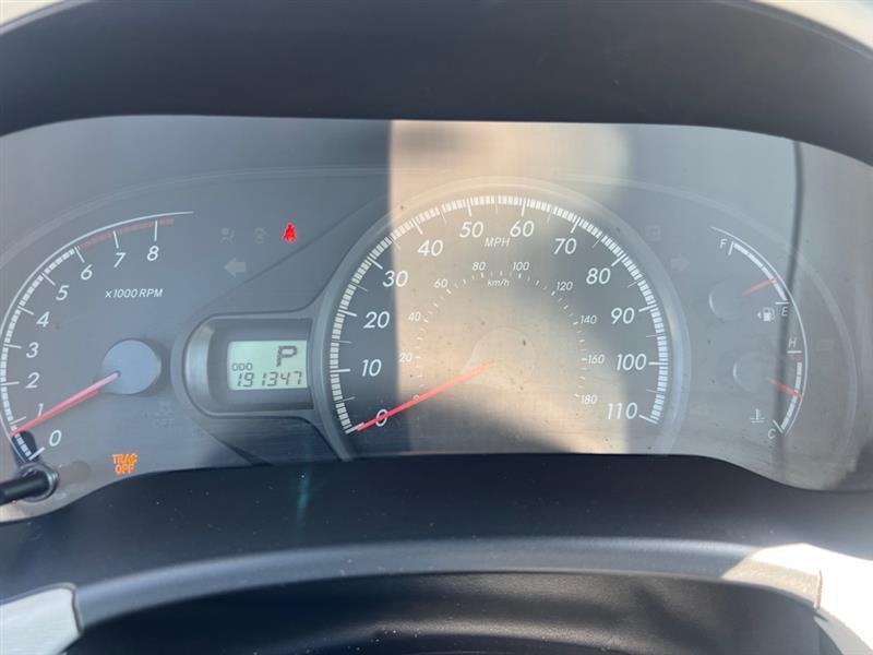 Toyota Sienna LE FWD 8-Passenger I4 2012