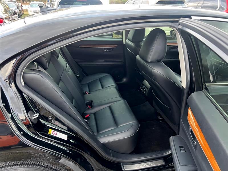 Lexus ES 300h Sedan 2013