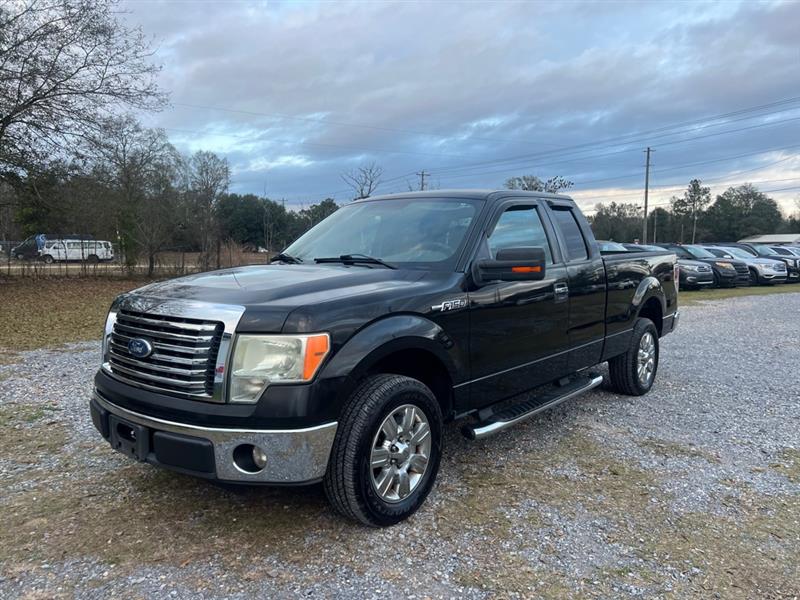 Ford F-150 XL SuperCab 8-ft. Bed 2WD 2010