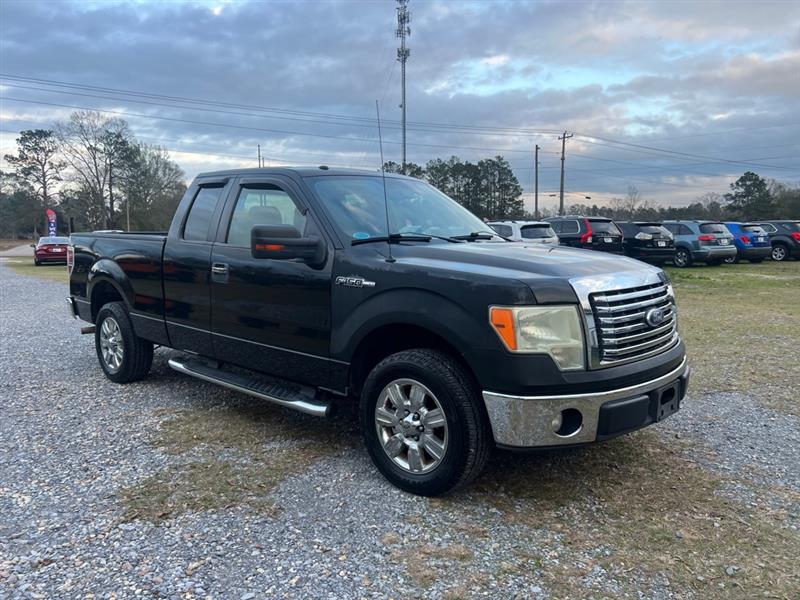 Ford F-150 XL SuperCab 8-ft. Bed 2WD 2010