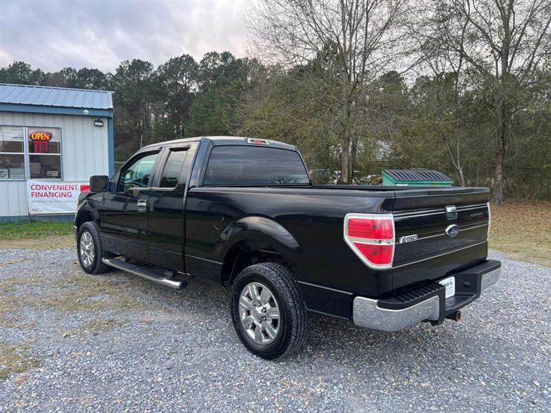 Ford F-150 XL SuperCab 8-ft. Bed 2WD 2010