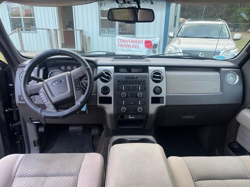Ford F-150 XL SuperCab 8-ft. Bed 2WD 2010