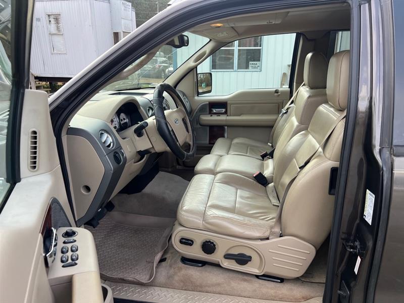 Ford F-150 Lariat SuperCab 2WD 2005