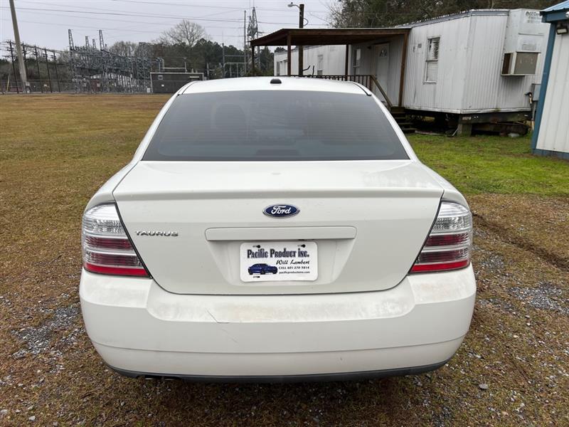 Ford Taurus SE FWD 2009