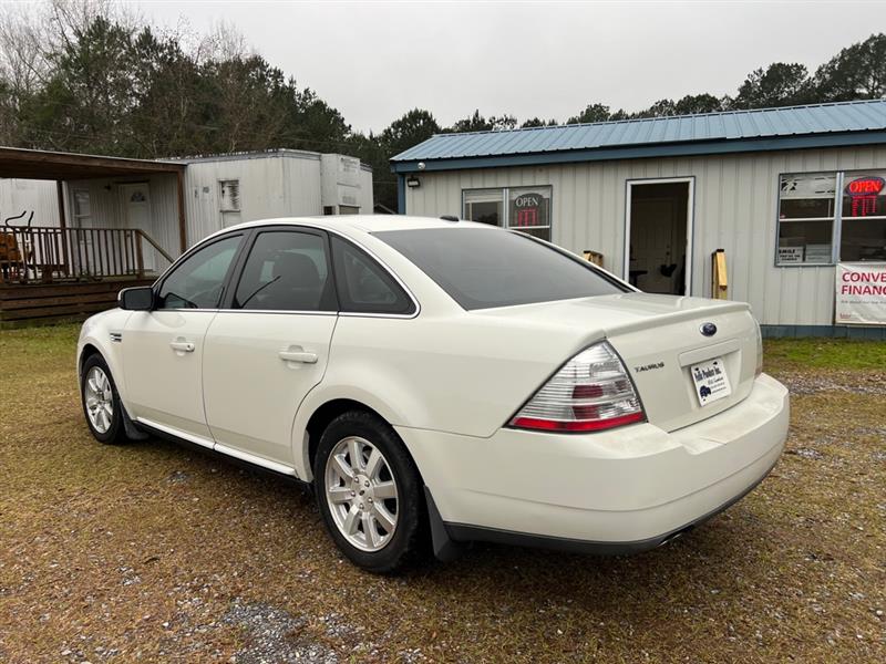 Ford Taurus SE FWD 2009