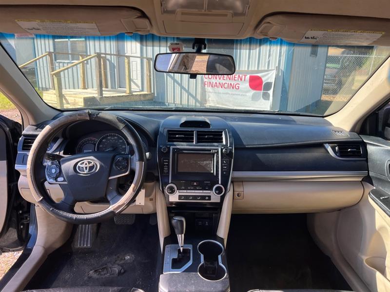 Toyota Camry SE 2012