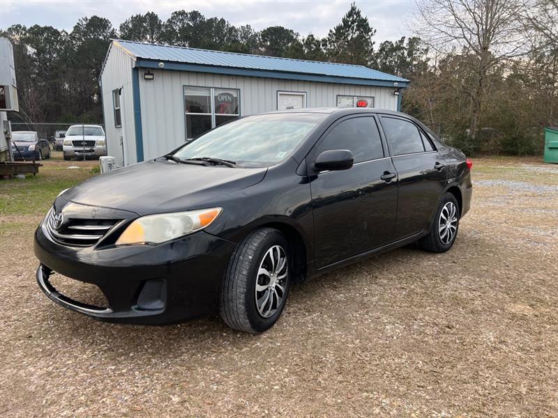 Toyota Corolla S 5-Speed MT 2013