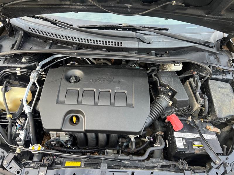 Toyota Corolla S 5-Speed MT 2013