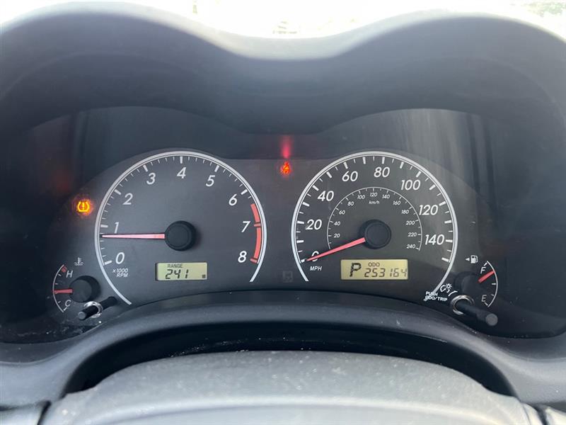 Toyota Corolla S 5-Speed MT 2013