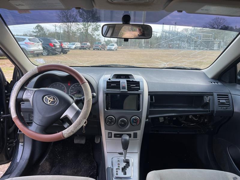 Toyota Corolla S 5-Speed MT 2013