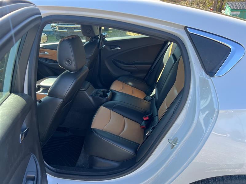 Chevrolet Volt Premier w/ Standard Emission Package 2017