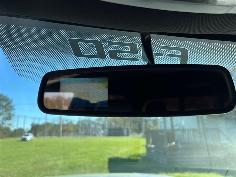 Ford F-150 XL SuperCrew 5.5-ft. Bed 4WD 2012