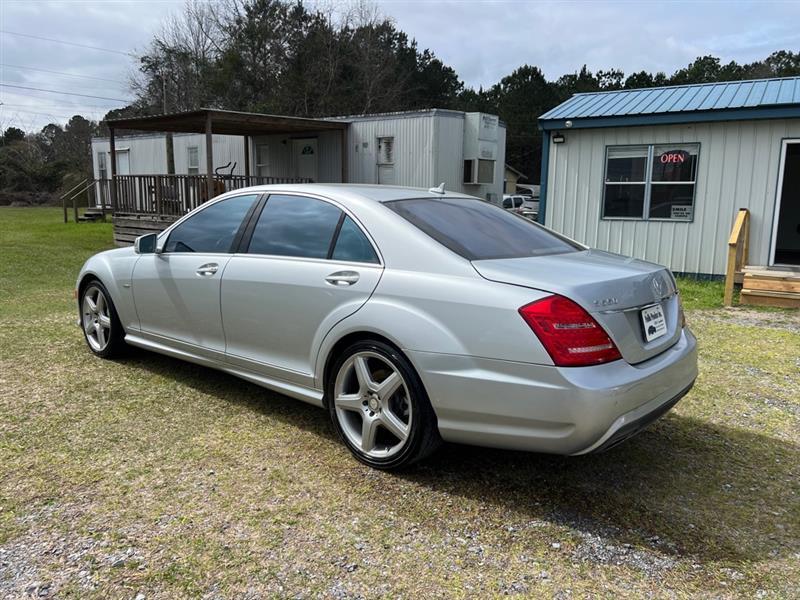 Mercedes-Benz S-Class S550 2012