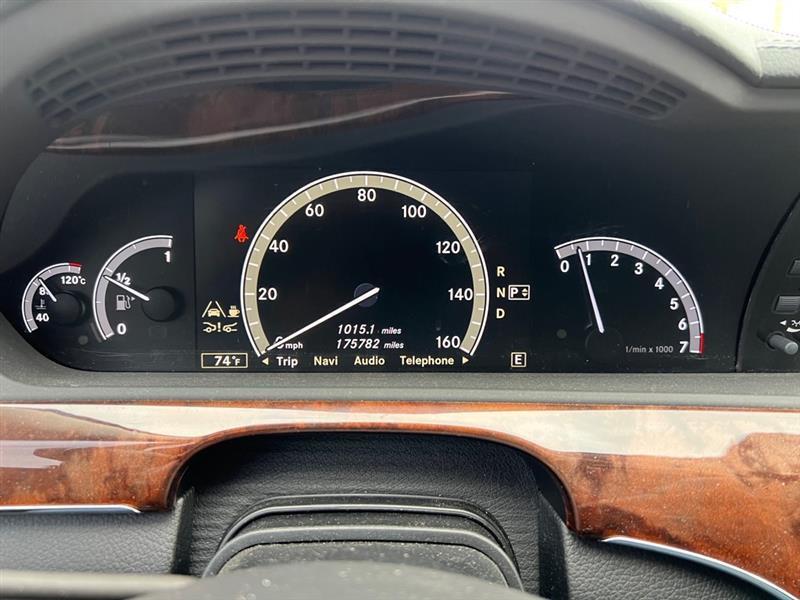 Mercedes-Benz S-Class S550 2012