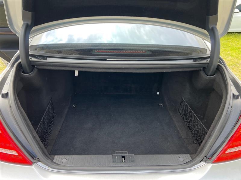 Mercedes-Benz S-Class S550 2012