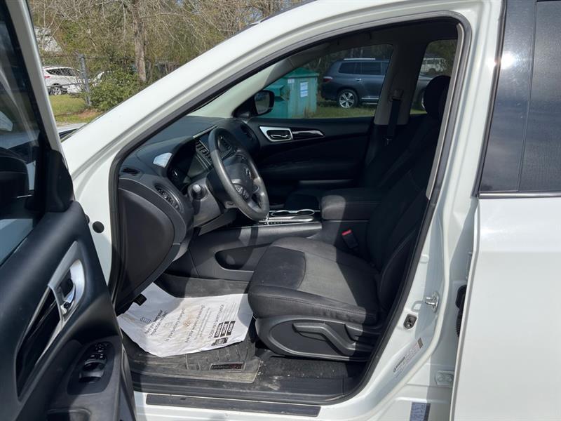 Nissan Pathfinder S 2WD 2017