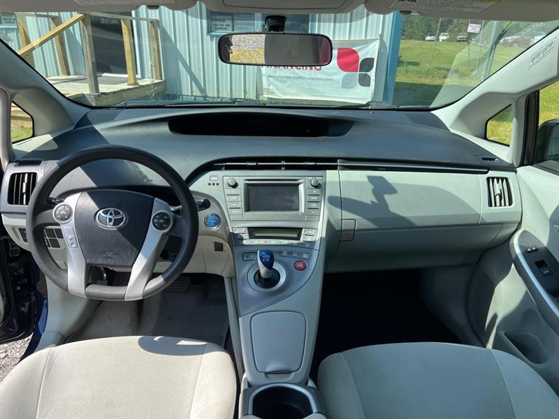 Toyota Prius Four 2015