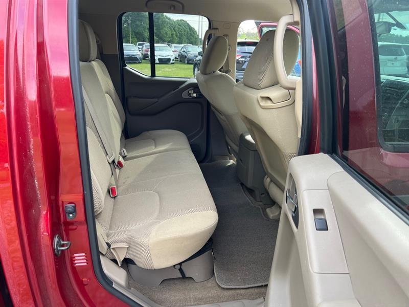 Nissan Frontier SE Crew Cab LWB 2WD 2010