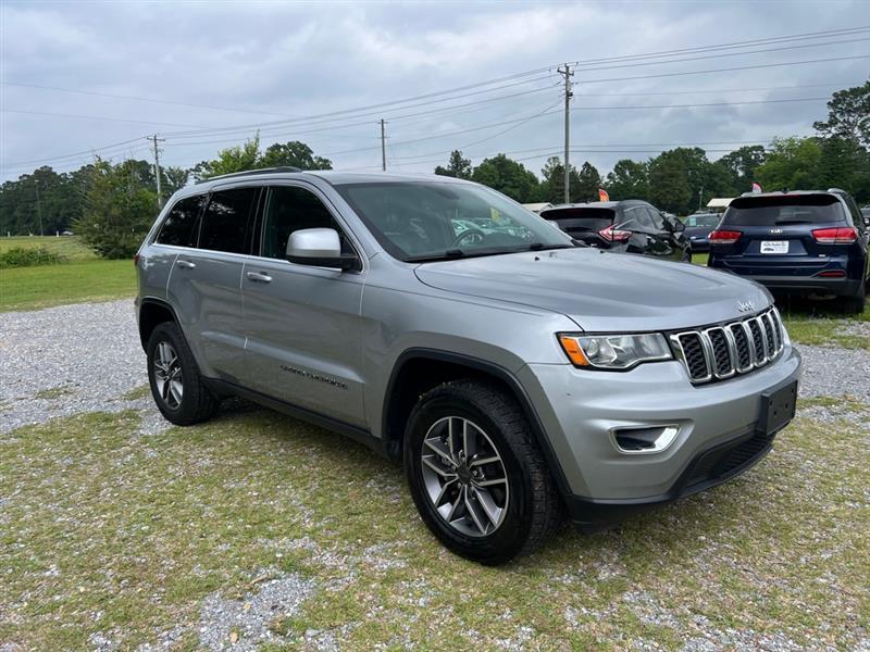 Jeep Grand Cherokee Laredo 4WD 2020