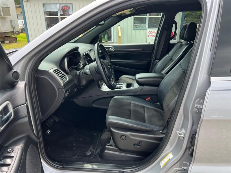 Jeep Grand Cherokee Laredo 4WD 2020