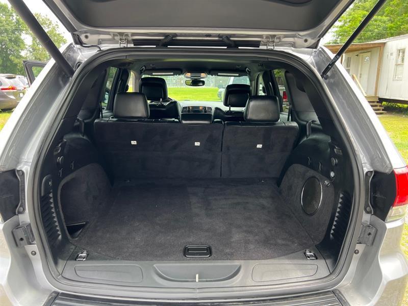 Jeep Grand Cherokee Laredo 4WD 2020