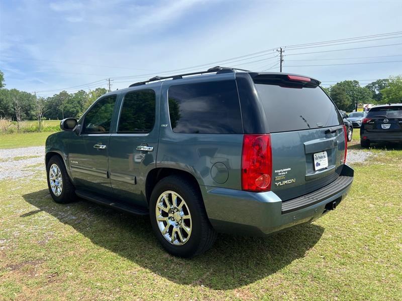 GMC Yukon SLT1 2WD 2010