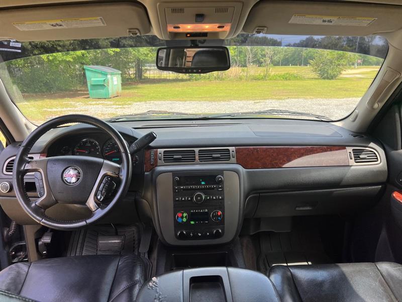 GMC Yukon SLT1 2WD 2010