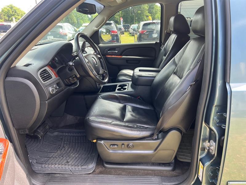 GMC Yukon SLT1 2WD 2010