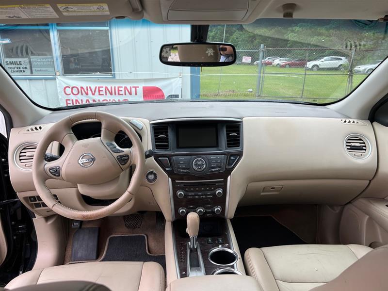 Nissan Pathfinder S 2WD 2014