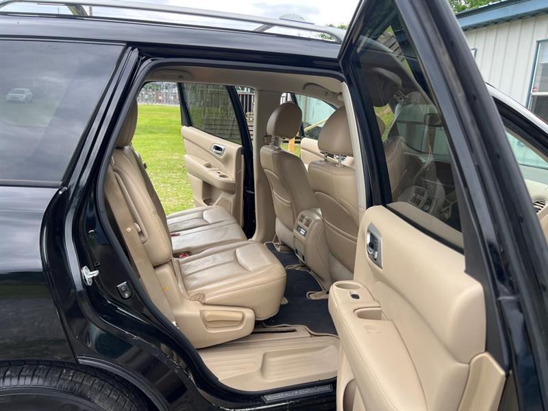 Nissan Pathfinder S 2WD 2014