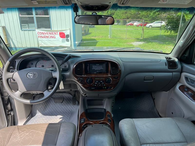 Toyota Sequoia SR5 2WD 2004