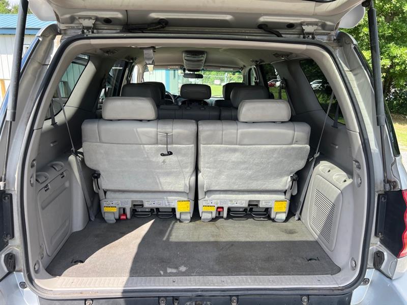Toyota Sequoia SR5 2WD 2004
