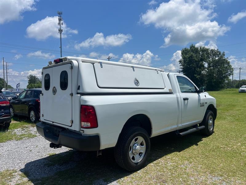 RAM 2500 Tradesman Regular Cab 4WD 2016
