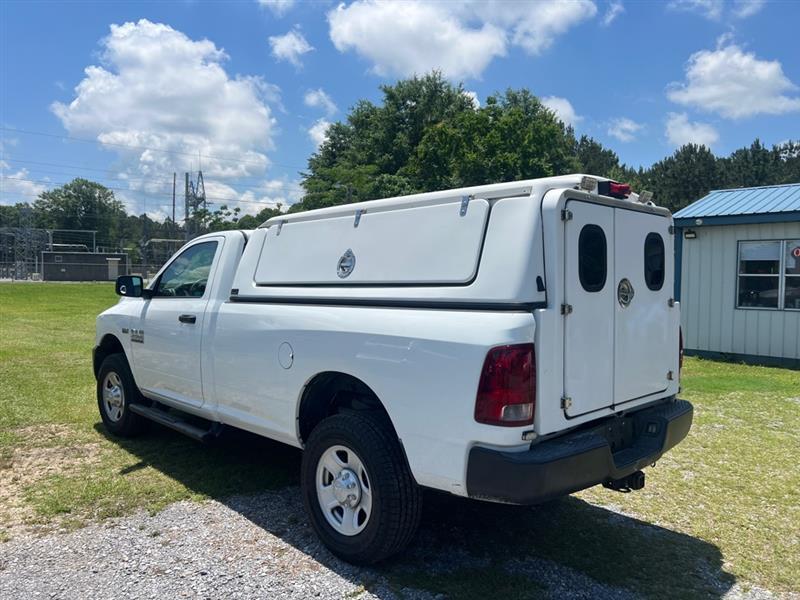 RAM 2500 Tradesman Regular Cab 4WD 2016