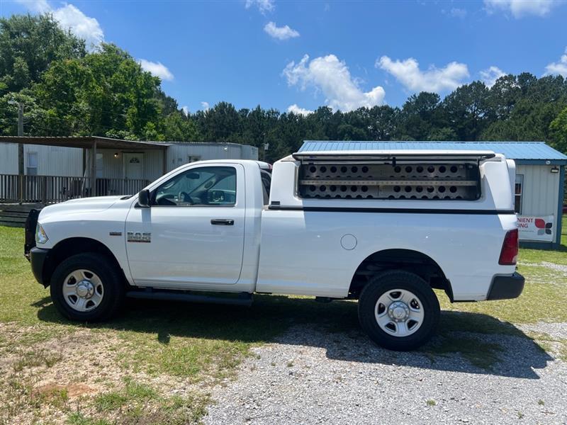 RAM 2500 Tradesman Regular Cab 4WD 2016