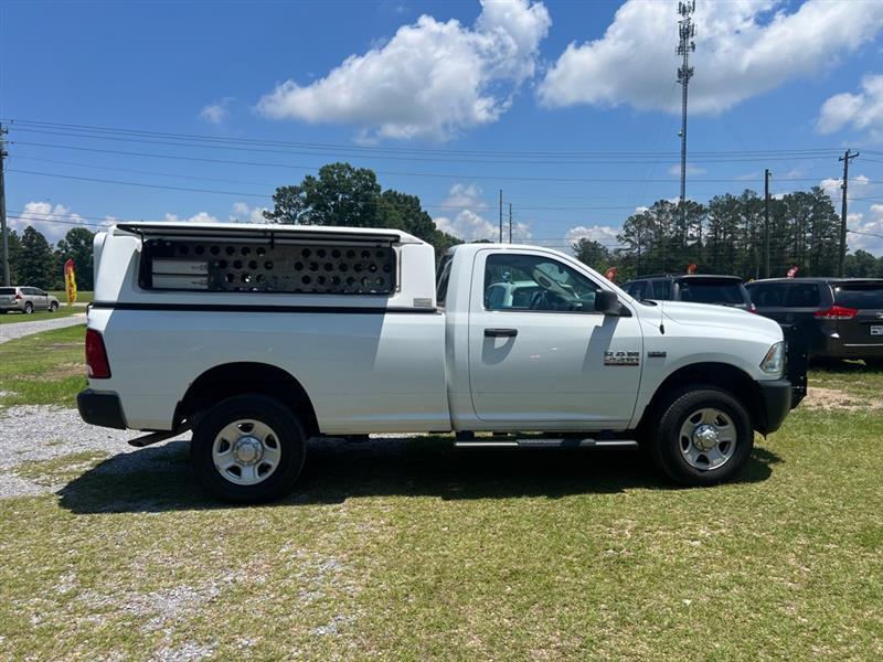 RAM 2500 Tradesman Regular Cab 4WD 2016