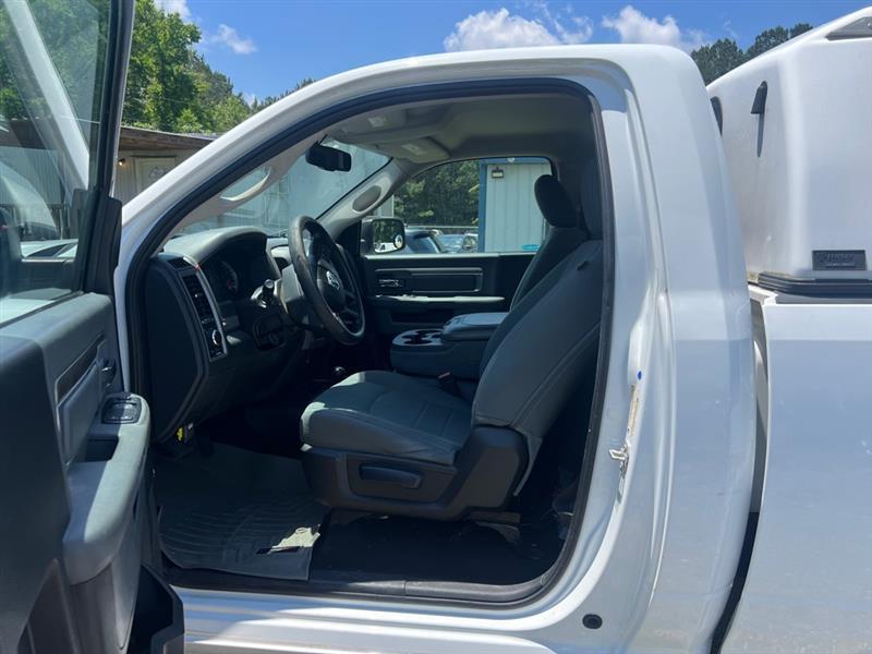 RAM 2500 Tradesman Regular Cab 4WD 2016