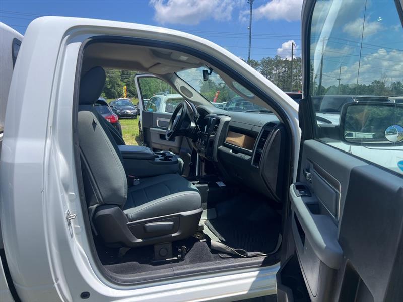 RAM 2500 Tradesman Regular Cab 4WD 2016