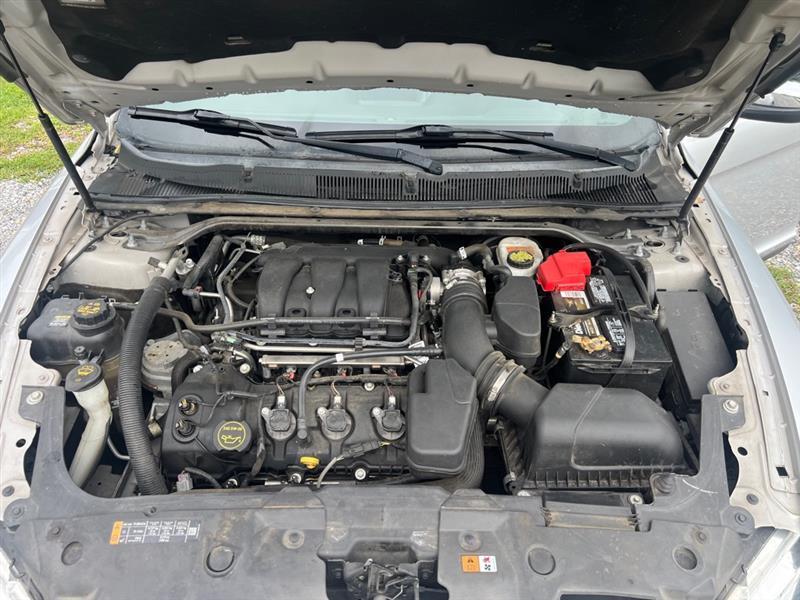 Ford Taurus Limited FWD 2018