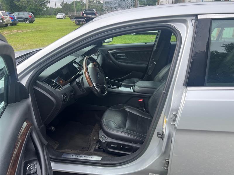 Ford Taurus Limited FWD 2018