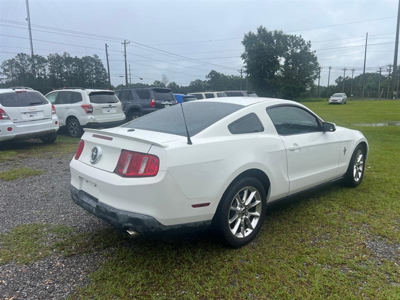 Ford Mustang V6 Coupe 2010