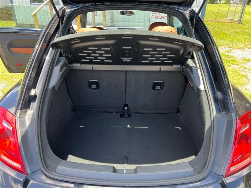 Volkswagen Beetle 1.8T PZEV 6A Fleet 2016