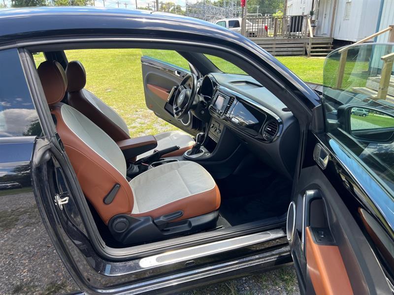 Volkswagen Beetle 1.8T PZEV 6A Fleet 2016