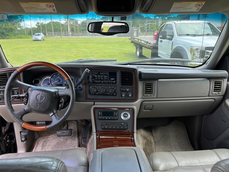 Cadillac Escalade EXT Sport Utility Truck 2002